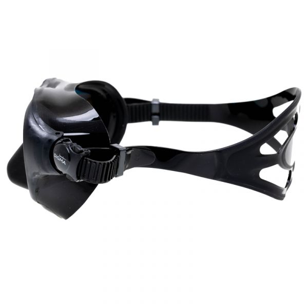 Marlin Sigma Mask with nonreflecting glasses